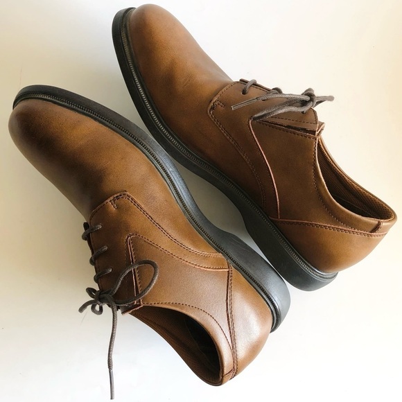 Skechers Men’s Relaxed Fit Revelt Remex Derby Extra Wide - Picture 10 of 16